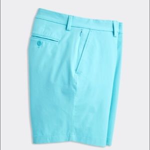 NWT Vineyard Vines Men’s 7 Inch On-The-Go Shorts Size 33 Flats Blue